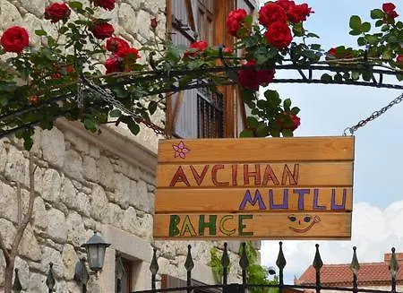 Bed & Breakfast Avcihan Tas Ev