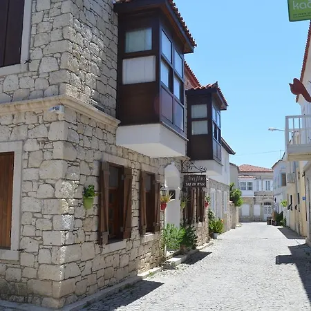 Avcihan Tas Ev 住宿加早餐酒店 3*