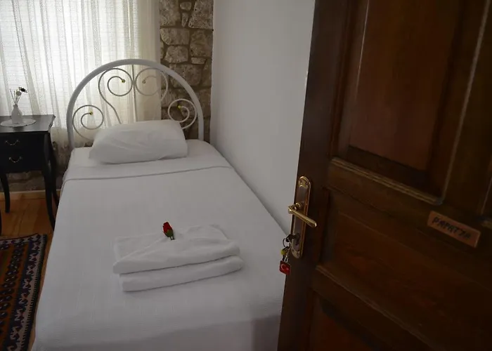 Avcihan Tas Ev Alaçatı