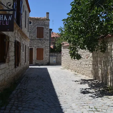 Avcihan Tas Ev Oda ve Kahvaltı Alaçatı